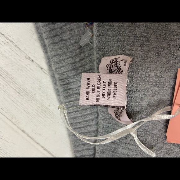 NWT Oliver Grey with Metallic Stripes Sweater - Picture 4 of 5